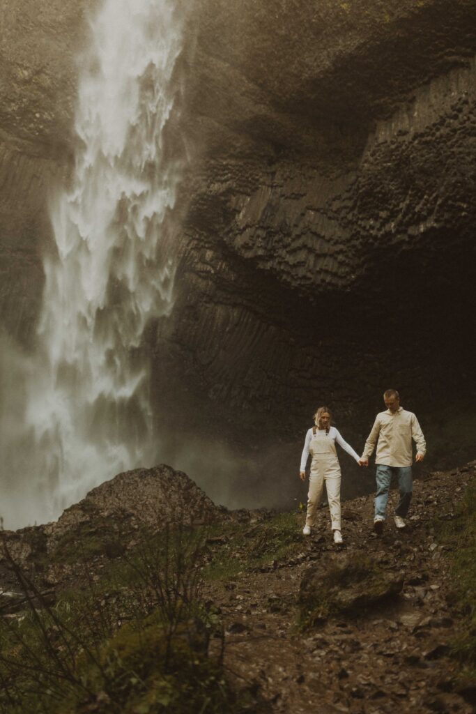 couple exploring Latourell falls