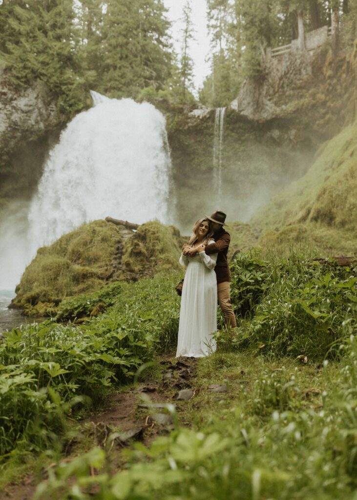 waterfall wedding oregon
