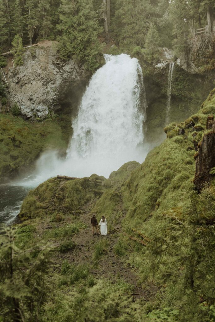 waterfall wedding oregon