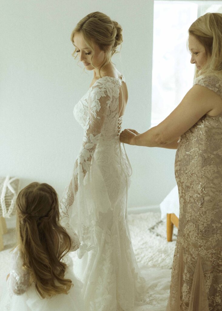 bride getting ready for her Redwoods Oregon elopement 