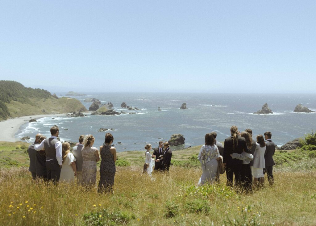 couple saying their vows for their Redwoods Oregon elopement 