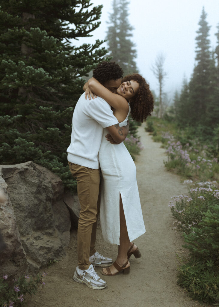 couple posing for their Washington couples photos