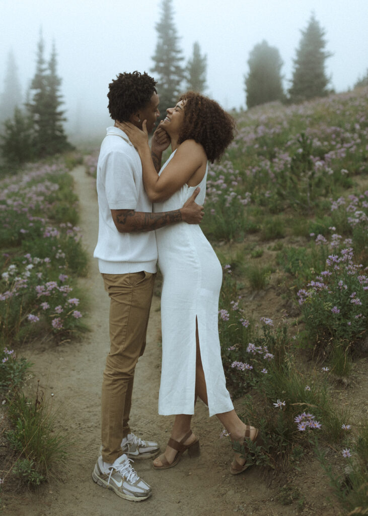 couple posing for their Washington couples photos