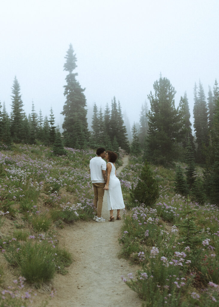 couple posing for their Washington couples photos