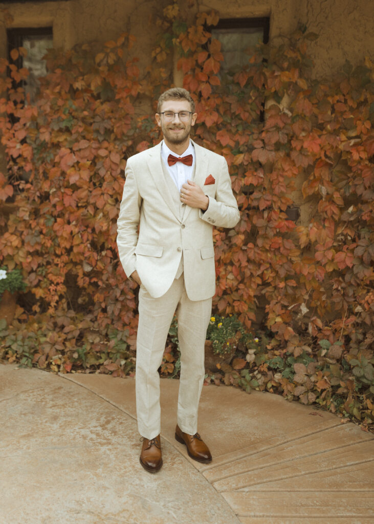 Groom getting ready at the Villa Parker 