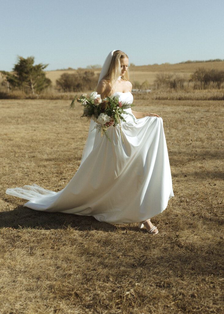 bride walking at Roca Ridge Events 