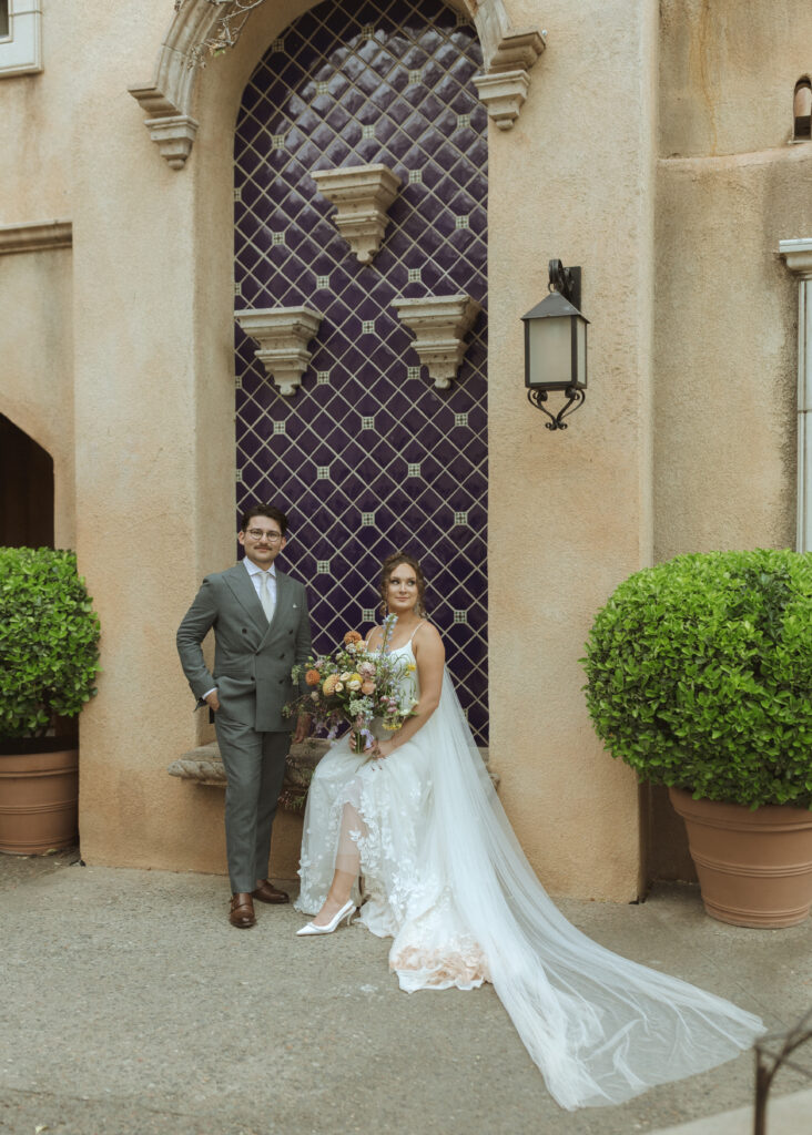 bride and groom photos at Tlaquepaque