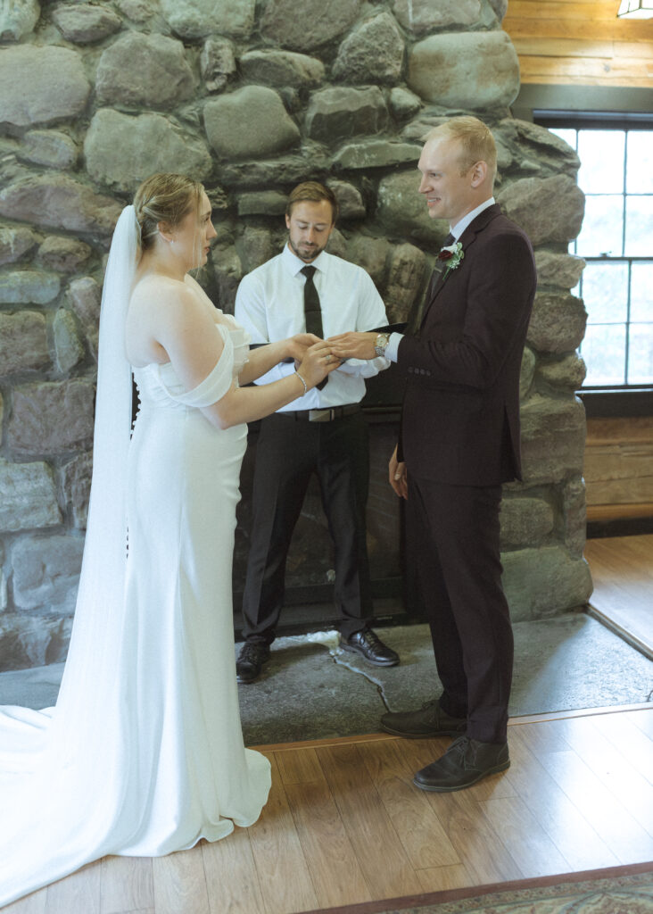 lake McDonald lodge elopement ceremony