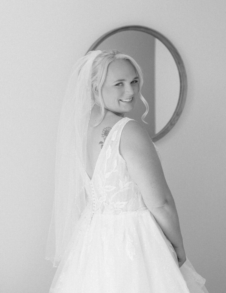 bride getting ready for her mountain view turnout wedding